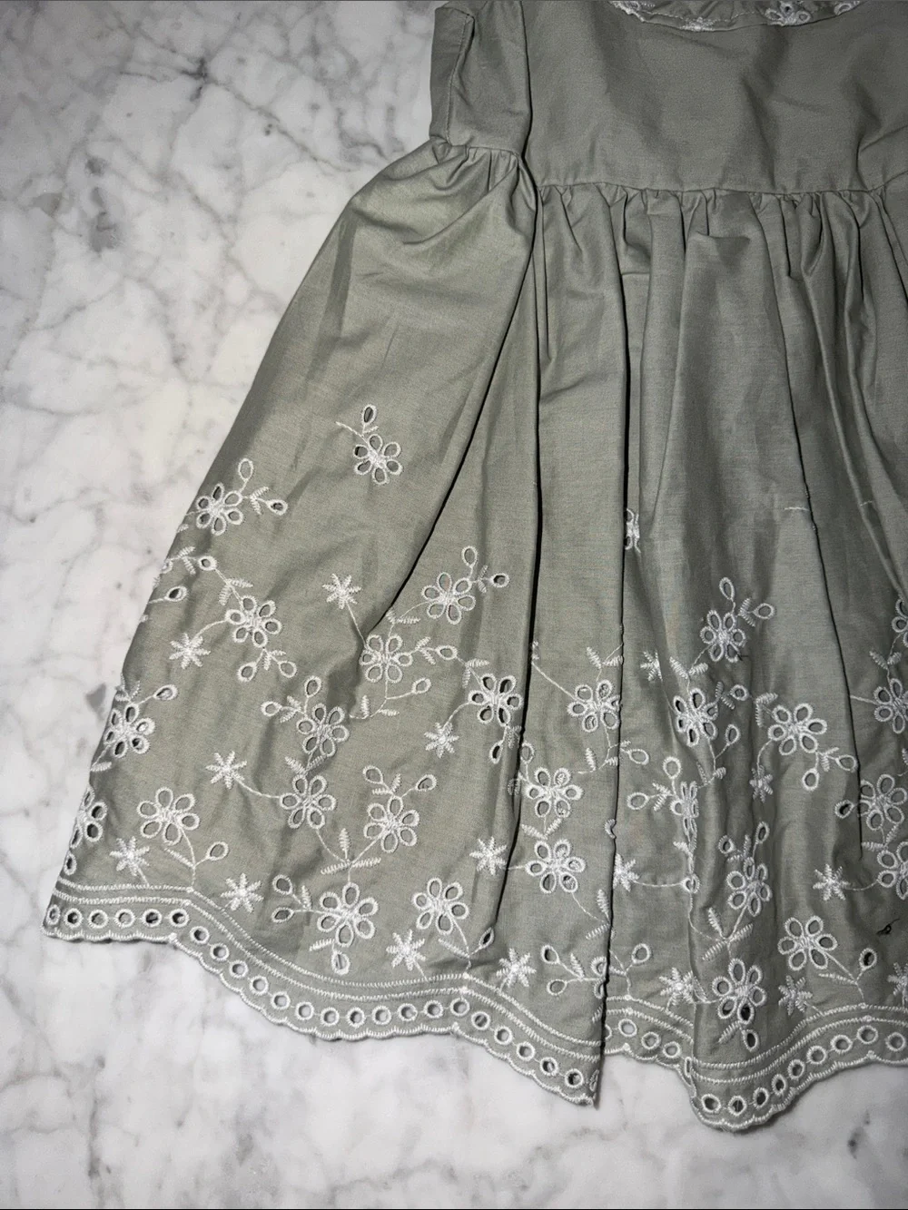 NWT Girls Sage Green Embroidered Eyelet Dress 3T